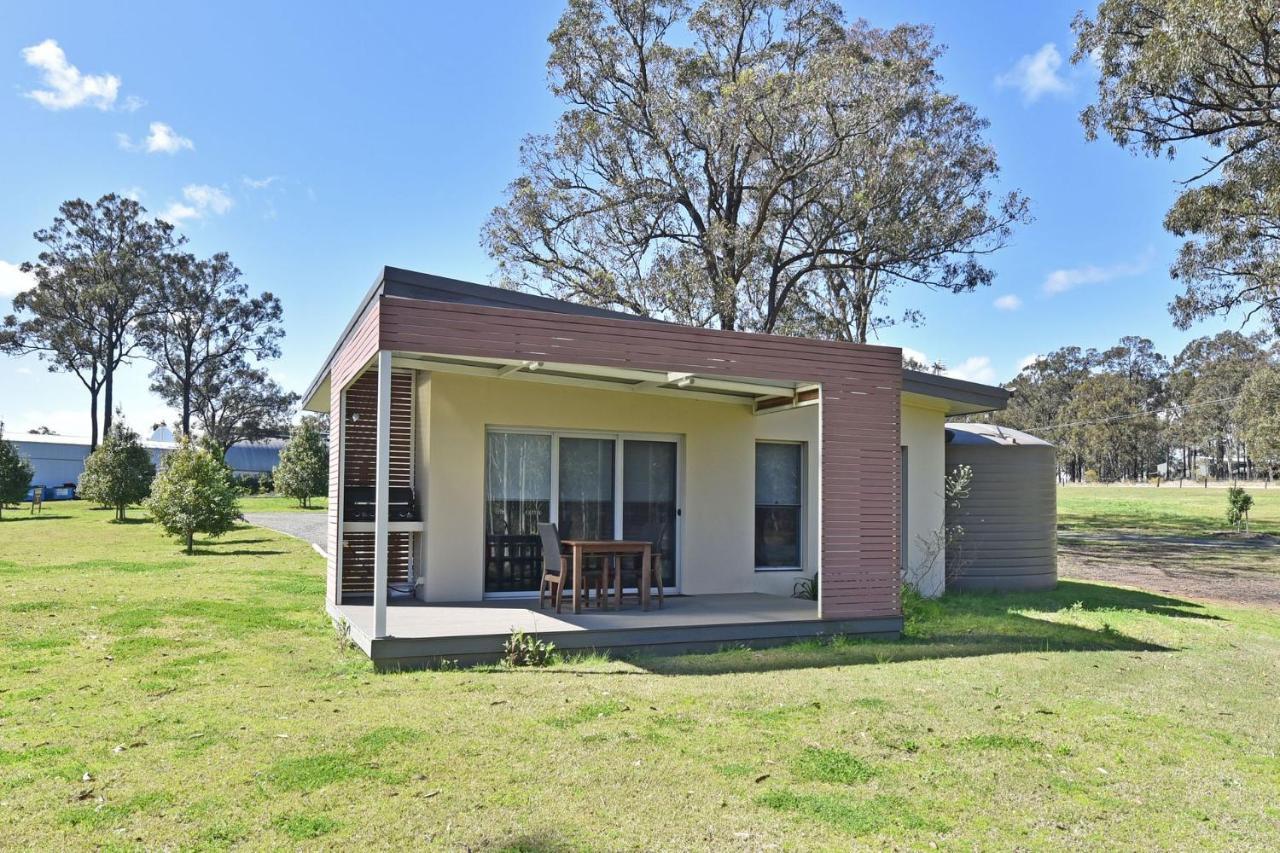 Ironbark Hill Estate Hotel Pokolbin Exterior photo