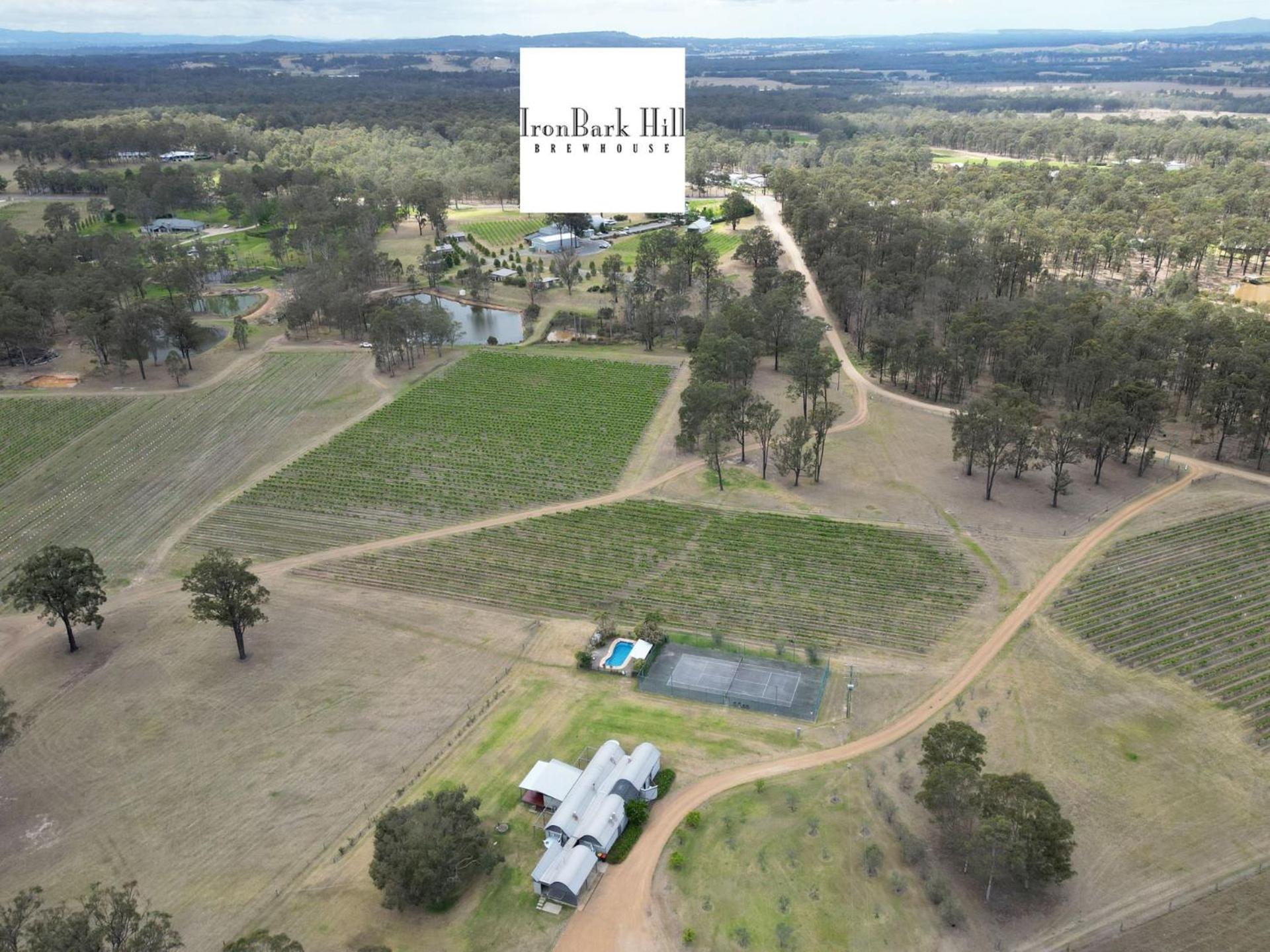 Ironbark Hill Estate Hotel Pokolbin Exterior photo